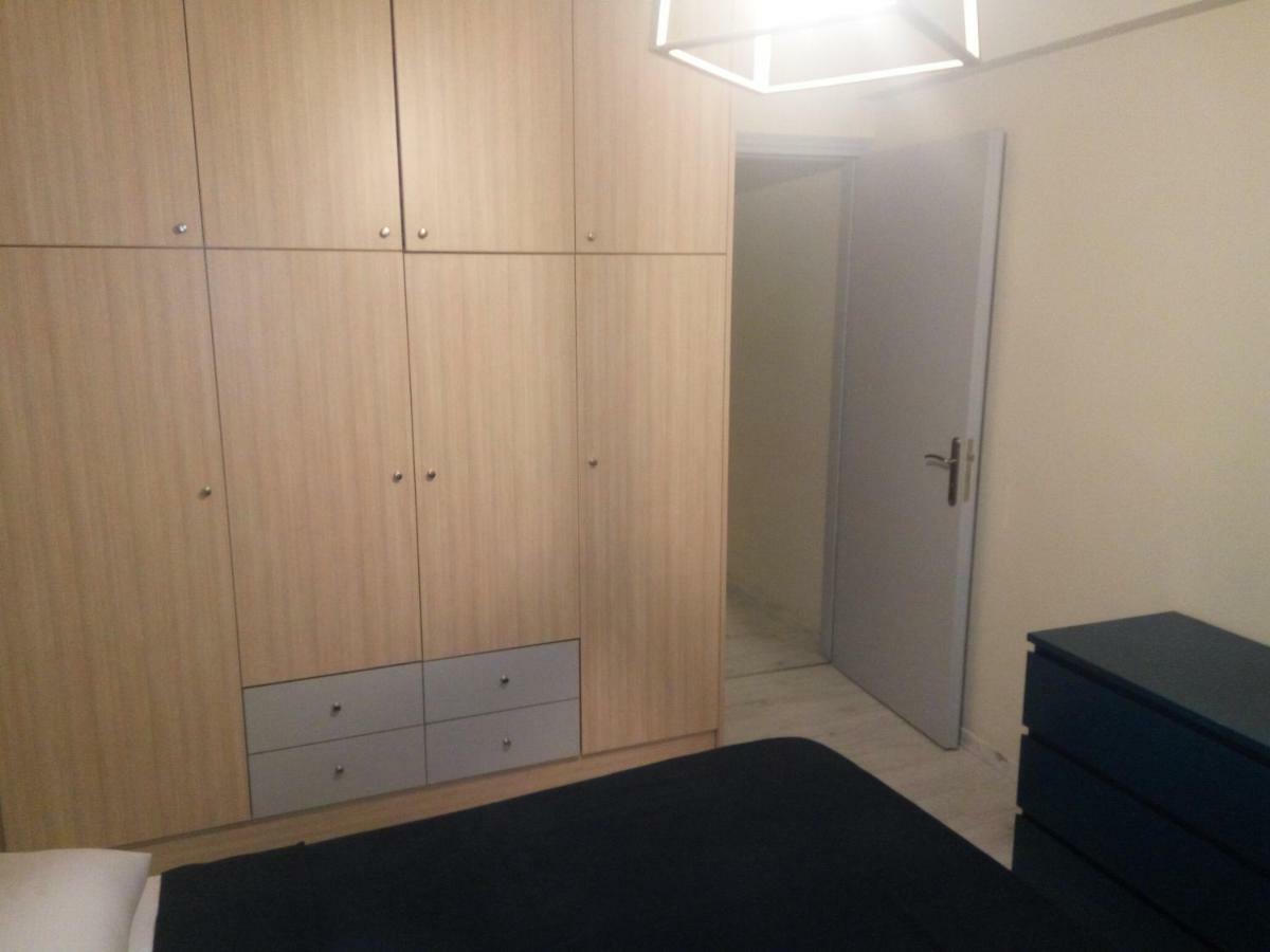 Apartment In The Center Of Athena Bagian luar foto