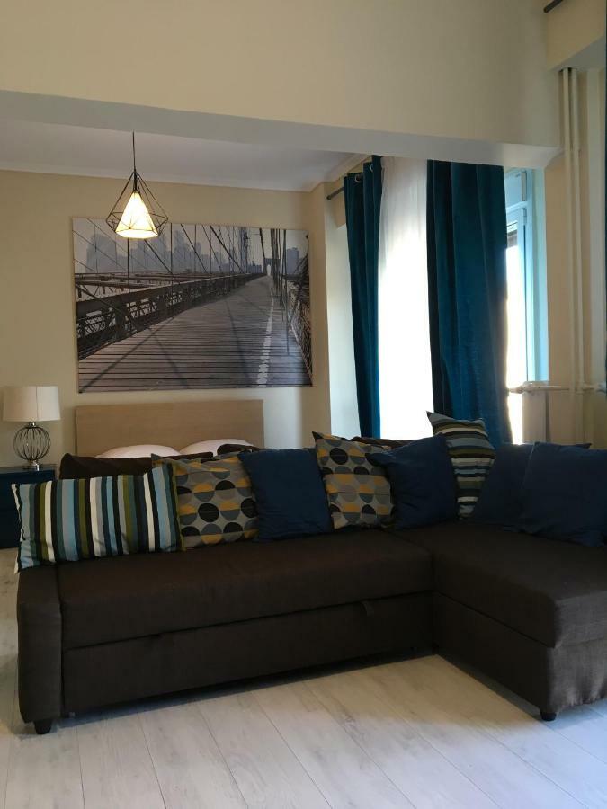 Apartment In The Center Of Athena Bagian luar foto